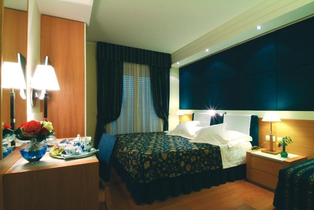 Aparthotel England Riccione Cameră foto