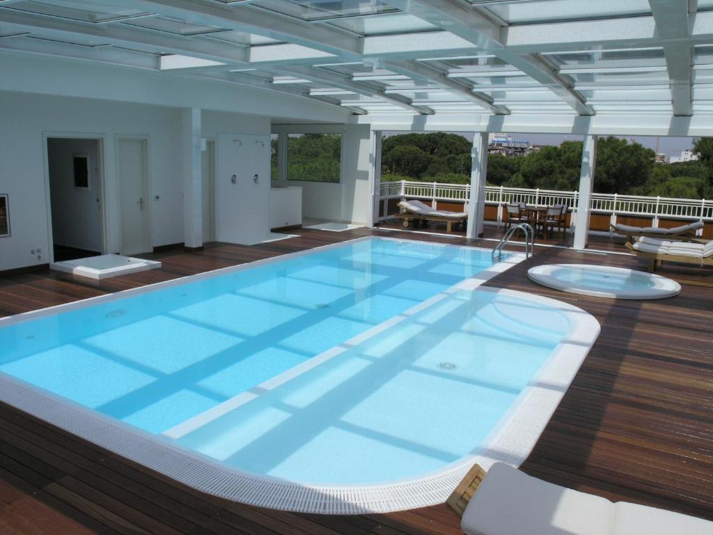 Aparthotel England Riccione Exterior foto